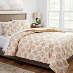 Medallion Printed Comforter & Sham Set Off-White/Dark Gold - Threshold™