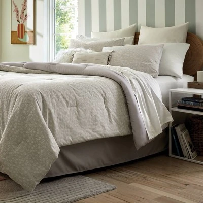 8pc Luxe Jacquard Snow Leopard Comforter Set Beige - Threshold™ 10 8pc Luxe Jacquard Snow Leopard Comforter Set Beige - Threshold™ - Image 8
