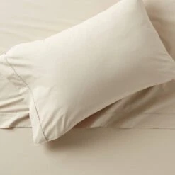 300 Thread Count Ultra Soft Pillowcase Set - Threshold